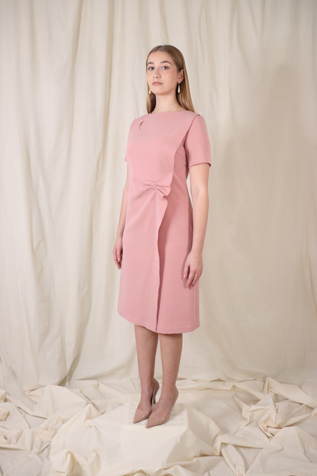 Ruffled front detailed dress in dusty rose