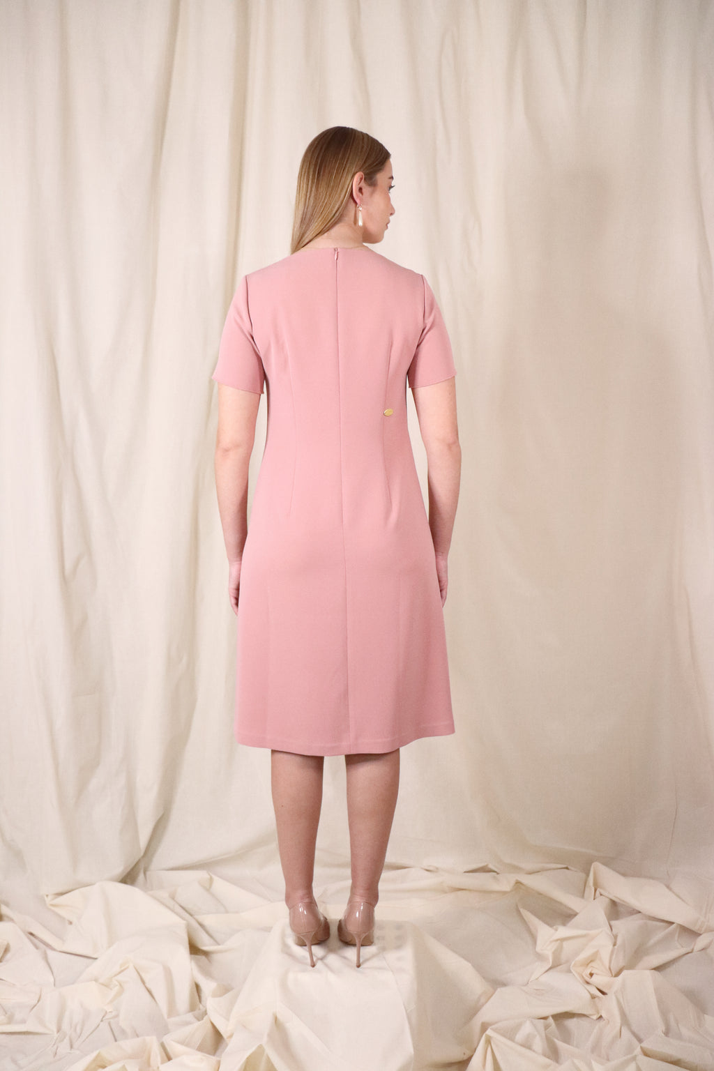 Ruffled front detailed dress in dusty rose